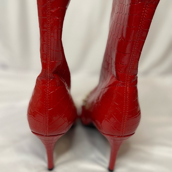 Juicy Couture Tommi Red with Gold chain ankle heel - Picture 4 of 14